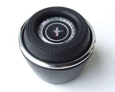 STEERING WHEEL PAD 1967 DELUXE BLACK STEERING WHEEL PAD 1967 DELUXE BLACK