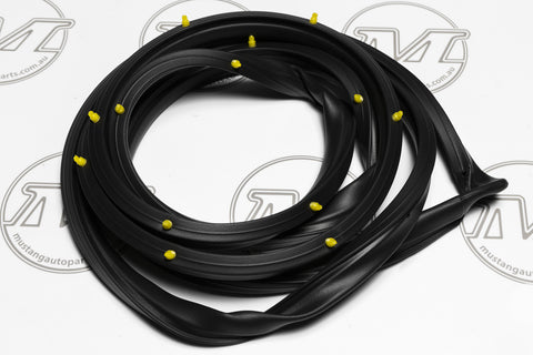 DOOR SEAL WAGON REAR XR-XY LHR DOOR SEAL WAGON REAR XR-XY LHR