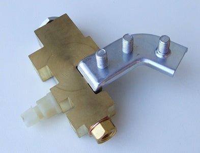 BRAKE DISTRIBUTION BLOCK 1967-1973 BRAKE DISTRIBUTION BLOCK 1967-1973