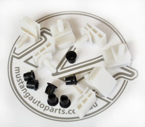 WINDOW MOULD RETAINER REAR LOWER KIT XW-XY WINDOW MOULD RETAINER REAR LOWER KIT XW-XY