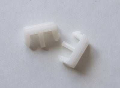 GRILLE MOULD CLIP 1973 GRILLE MOULD CLIP 1973