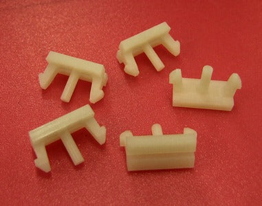 GRILLE MOULD CLIP 1971-1972 GRILLE MOULD CLIP 1971-1972