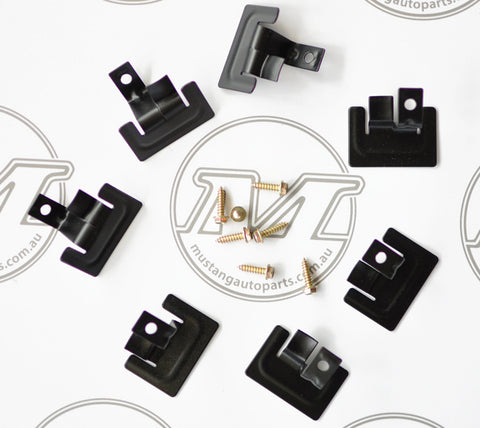 WINDOW MOULD RETAINER XR-XY FRONT LOWER KIT WINDOW MOULD RETAINER XR-XY FRONT LOWER KIT