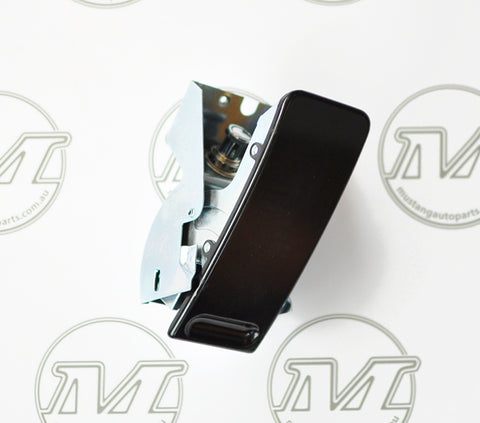 ASH TRAY IN DASH 1968 temporarily discontinued ASH TRAY IN DASH 1968 temporarily discontinued