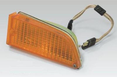 PARK LIGHT ASSEMBLY 1971-1972 LH PARK LIGHT ASSEMBLY 1971-1972 LH