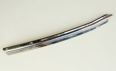 REAR VERTICAL MOULD FASTBACK 1969-1970 RH