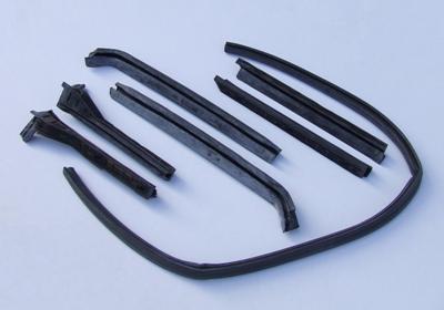 CONVERTIBLE TOP RUBBER KIT 1971-1973  7 PIECE KIT