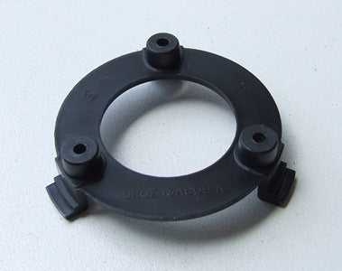 STEERING WHEEL HORN RETAINER 1964