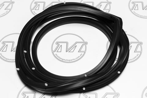 DOOR SEAL WAGON REAR XR-XY RHR