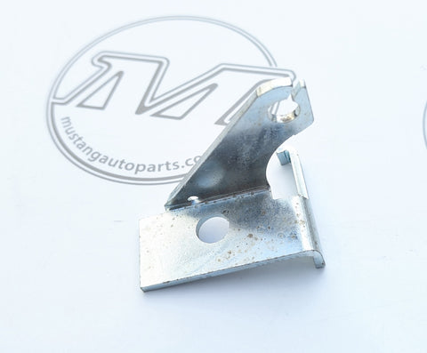 ACCELERATOR CABLE BRACKET XB